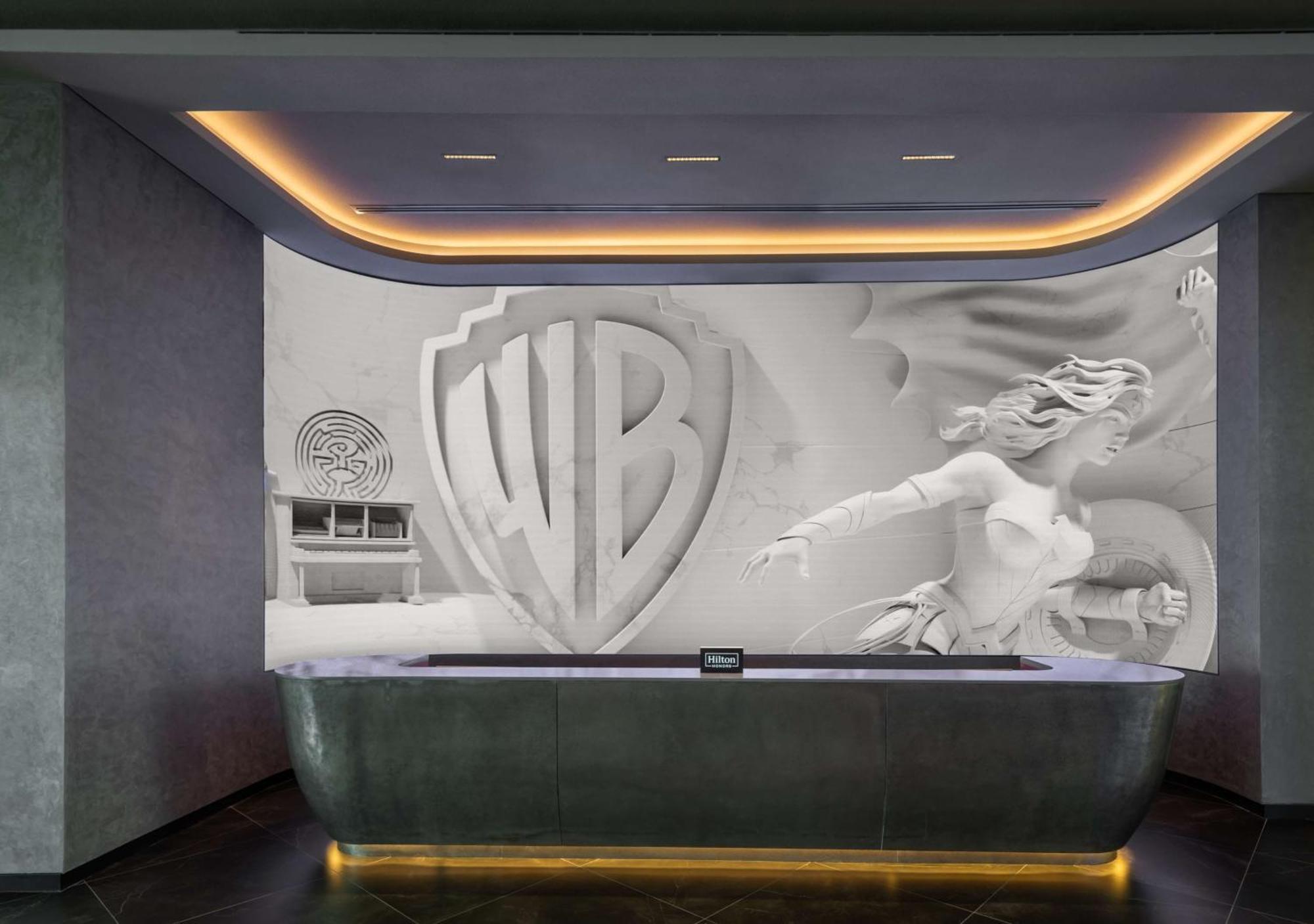 The Wb Abu Dhabi, Curio Collection By Hilton Hotel Exterior photo Warner Bros. Studios, The Culver City Lot