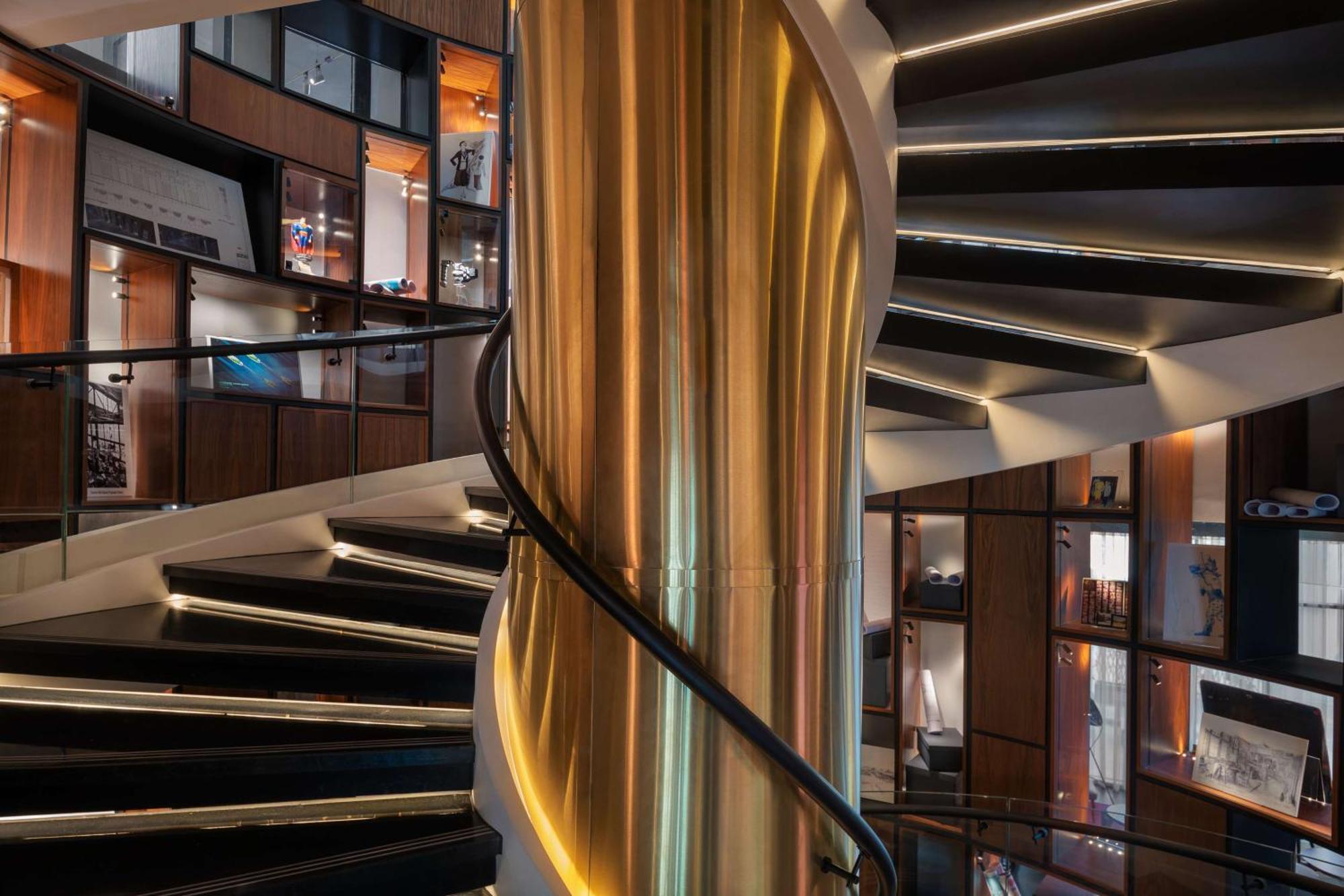 The Wb Abu Dhabi, Curio Collection By Hilton Hotel Exterior photo The staircase